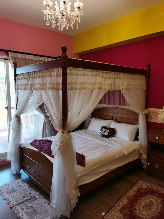 Golden Mary Bed & Breakfast Taitung Екстериор снимка