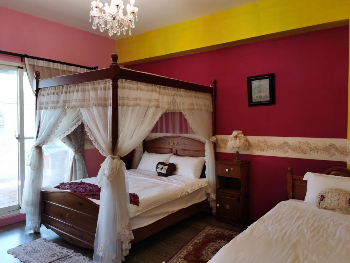 Golden Mary Bed & Breakfast Taitung Екстериор снимка
