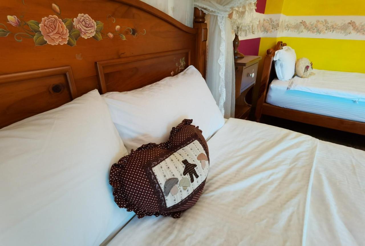 Golden Mary Bed & Breakfast Taitung Екстериор снимка