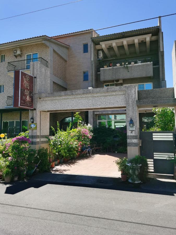 Golden Mary Bed & Breakfast Taitung Екстериор снимка