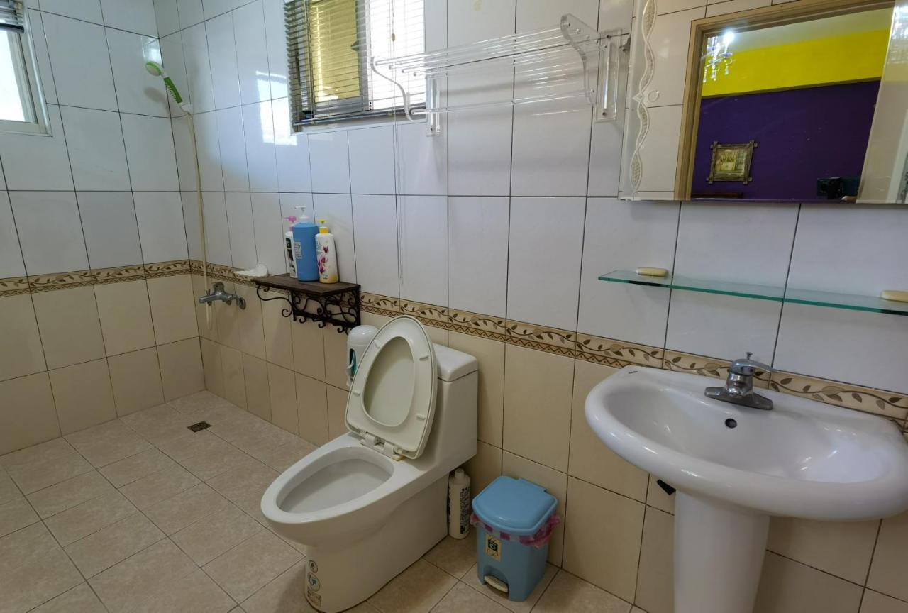 Golden Mary Bed & Breakfast Taitung Екстериор снимка